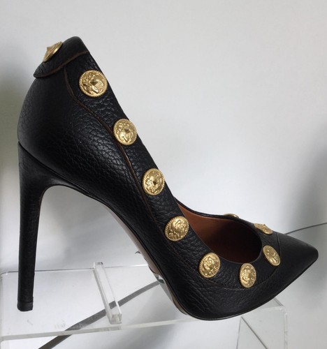 NUEVO VALENTINO “¡RARO!” Zapatos de salón de cuero con tachuelas de grifo, negros (talla 36,5)- $1,195,00 - Imagen 3 de 12
