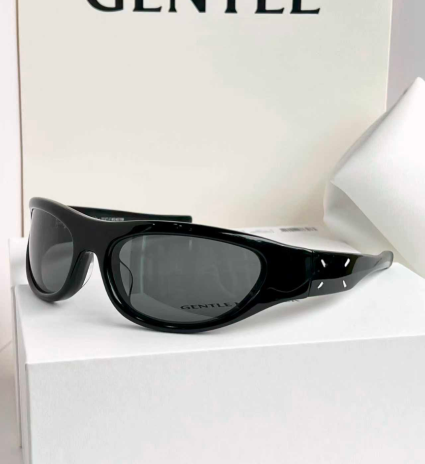Gentle Monster Maison Margiela MM003 01 Sunglasses Black/Gray With