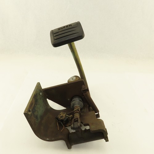 Clark 36/48VDC Forklift Hydraulic master Cylinder Assembly W/Pedal