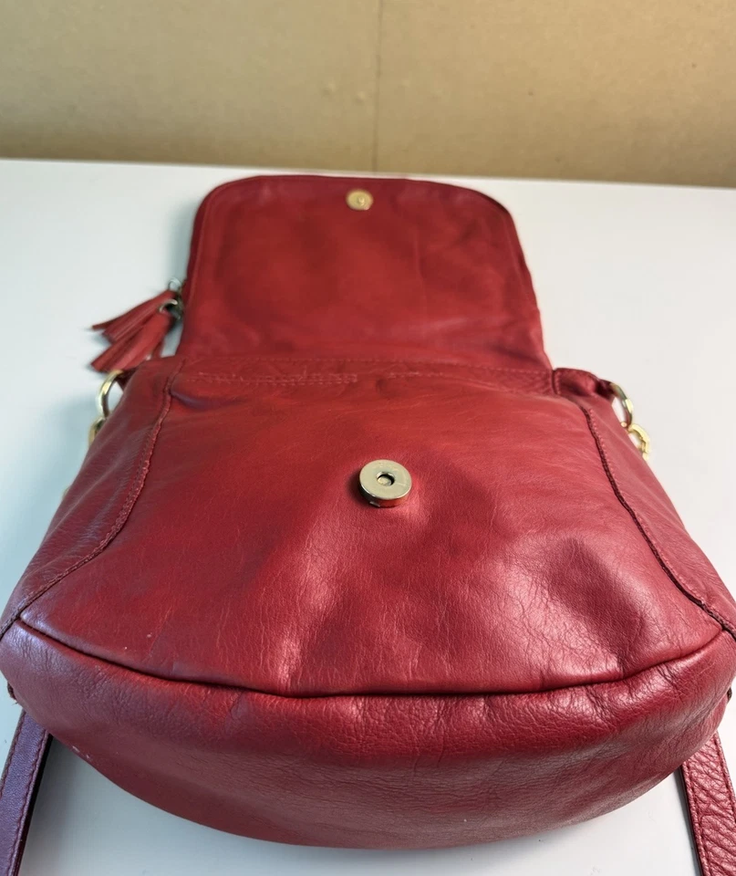 Bandolera de cuero Alberta di Canio con flecos rojos Bolso de hombro Cartera Italia Elegante Foto 2 de 4