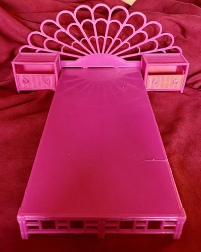 Vintage 1985 Beverly Hills Barbie Bedroom Set Side Tables Bed Hot Pink