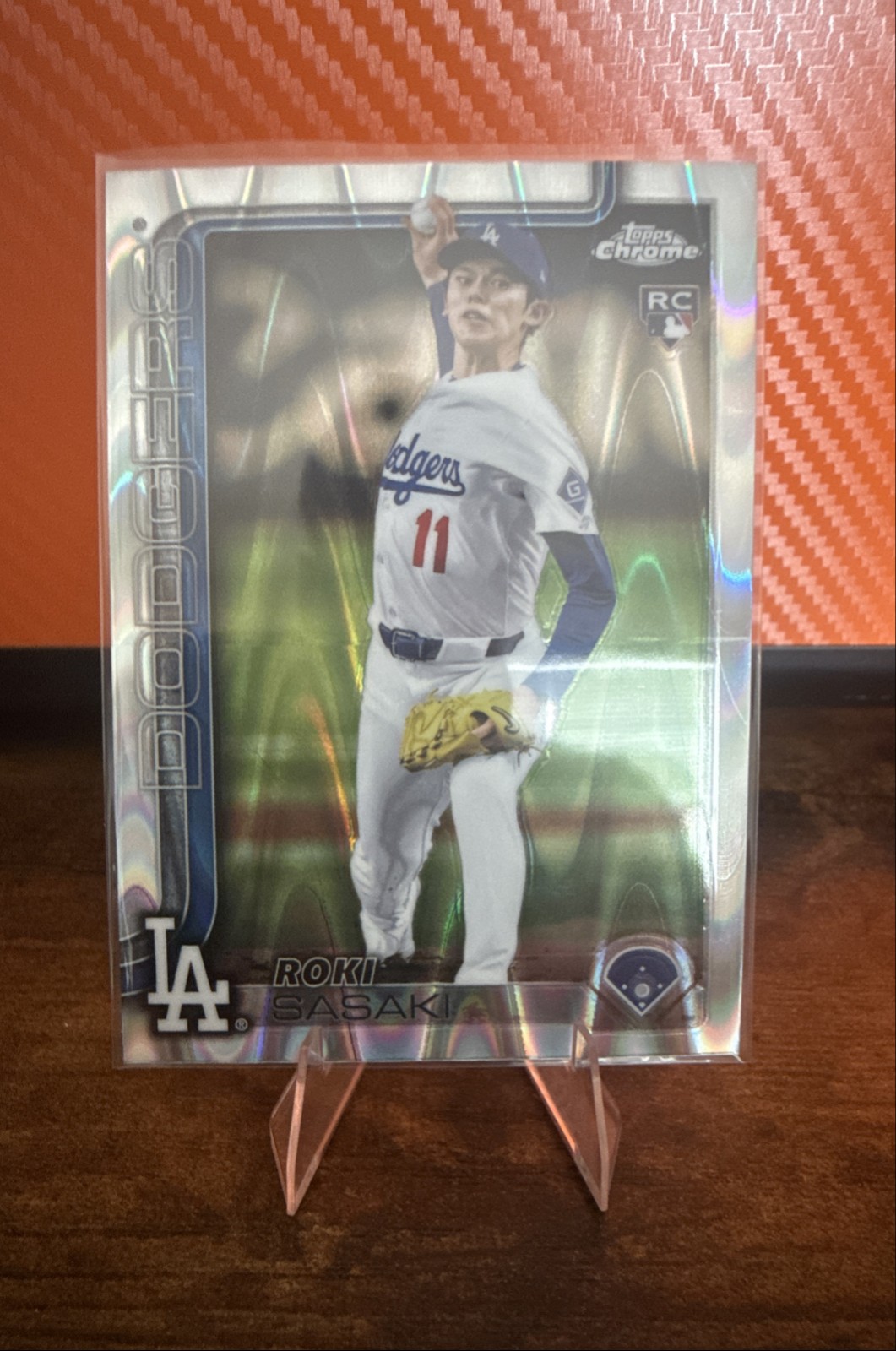 2025 Topps Chrome - Roki Sasaki #217 RayWave Refractor (RC)