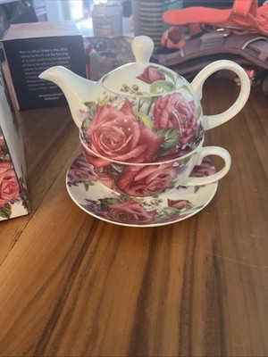 Beautiful Maxwell Williams Noble Rose Teapot with Underplate ~ RARE
