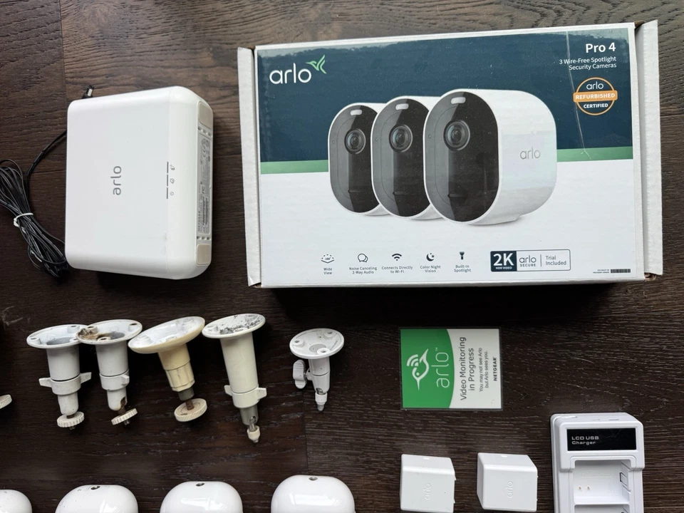 Jackpot! Sistema de mega seguridad inalámbrico de 8 cámaras Arlo Pro 4 con dos cargadores de batería Foto 3 de 4