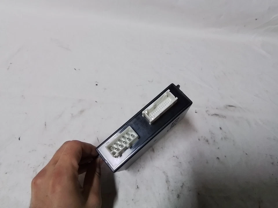 BMW 850Ci 5.4L V12 1995-1999 Suspension Dampening Control Module 1 092 572 P-28K Foto 3 de 4