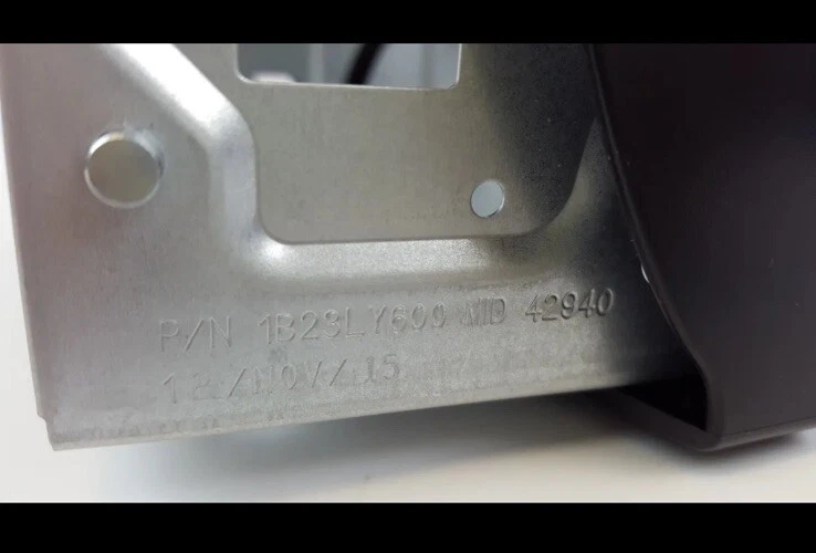 Dell Precision T3600 T3610 T5600 T5610 T7600 Media Bay Cage Caddy 1B23LY600 - Image 4 of 4