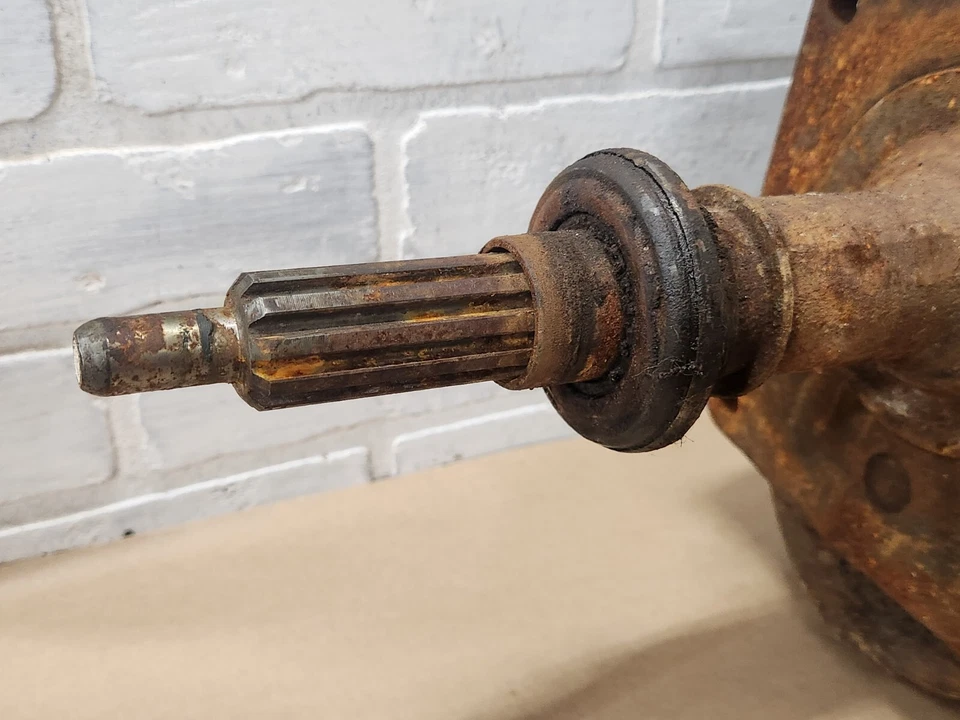 Carcasa de unidad de transmisión T86 de fábrica Jeep CJ 1966-67 PARA REPUESTOS -- CJ5 CJ6 Foto 4 de 4