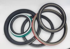 401504  Axial Face Seal CR Enduro brand