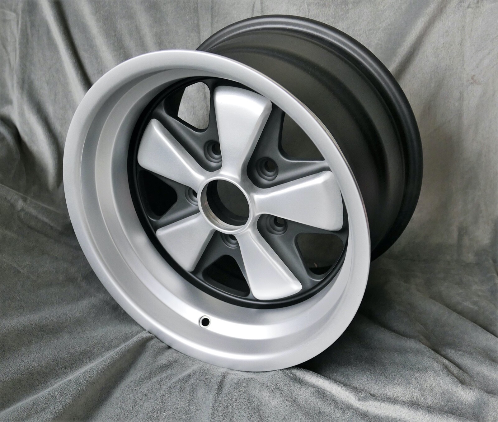 Maxilite Rims NEW!! 2x Maxilite ANODIZED Style Wheels for Porsche 911 9x15 w/TÜV