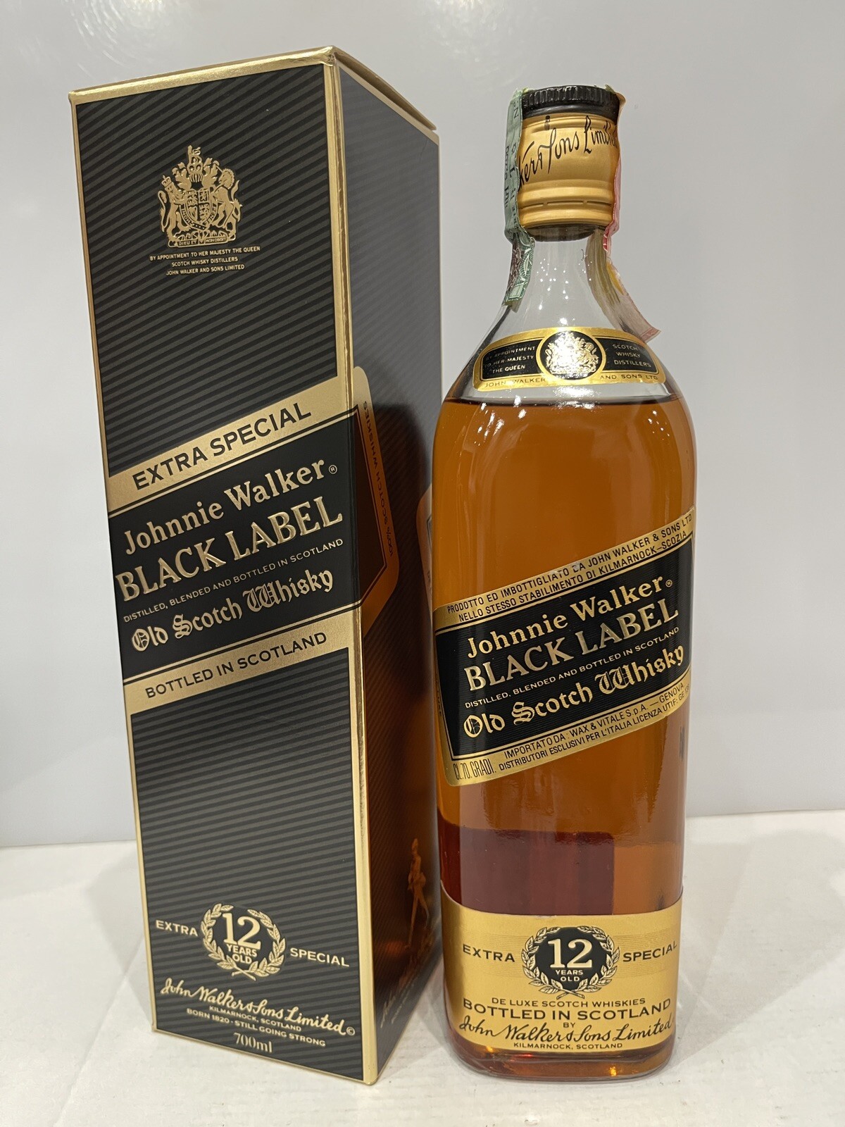 Johnnie Walker Black Label 12 Year Old 70cl & 35cl 40% Vol / Gold Medal 1994 - Immagine 5