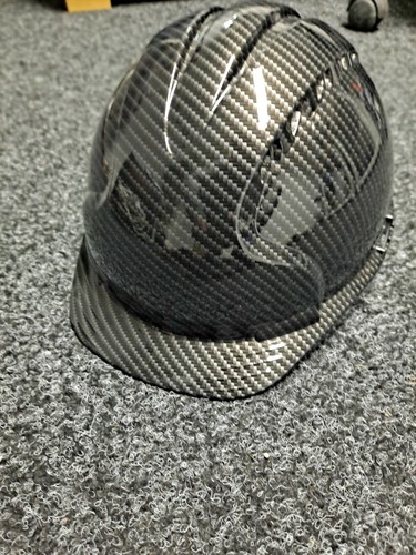 Casco de seguridad personalizado en diseño de fibra de carbono - Imagen 4 de 5