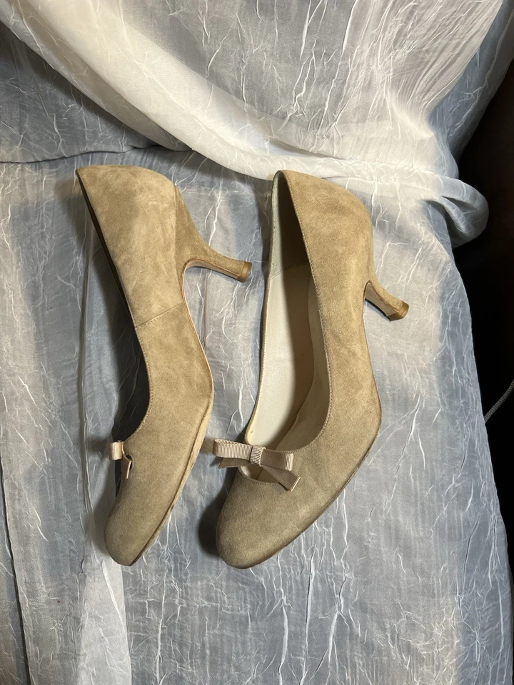 LK Bennet EU 38.5 US 8 Londres Gamuza Arco Gatito Tacones en Desnudo Bronceado España Retirado Foto 2 de 4