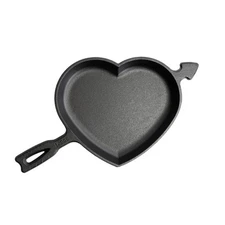 Lodge Cast Iron Heart Skillet, Cook and Bake 9.25 inch Heart-Shaped Dishes