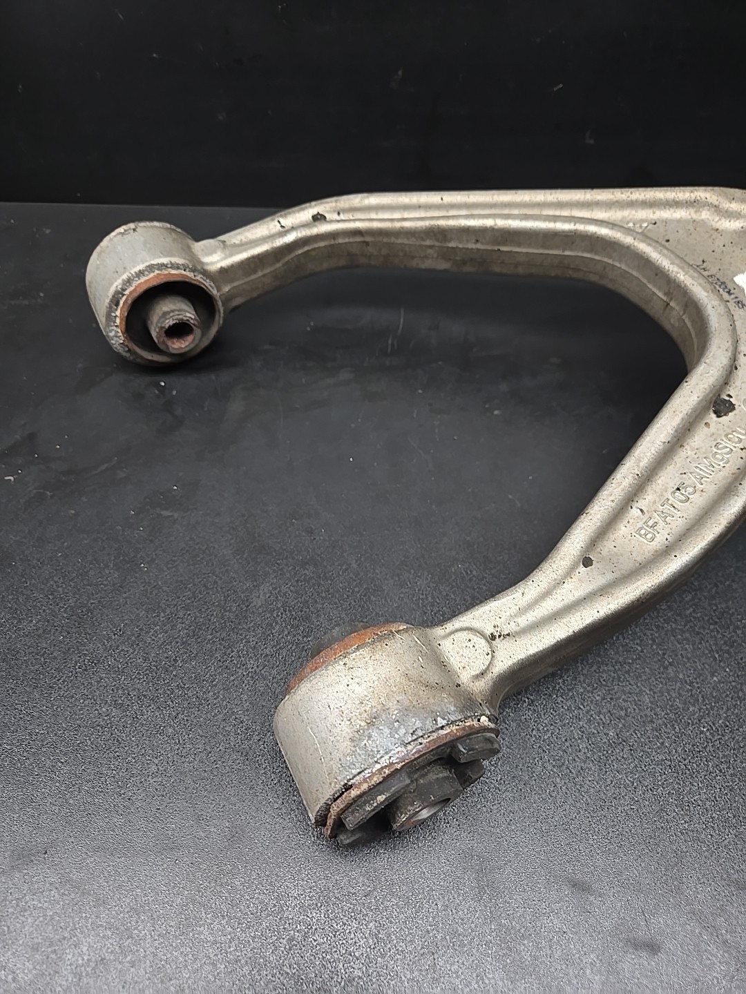 2014 - 2024 MASERATI QUATTROPORTE FRONT LEFT UPPER CONTROL ARM OEM 06700041850