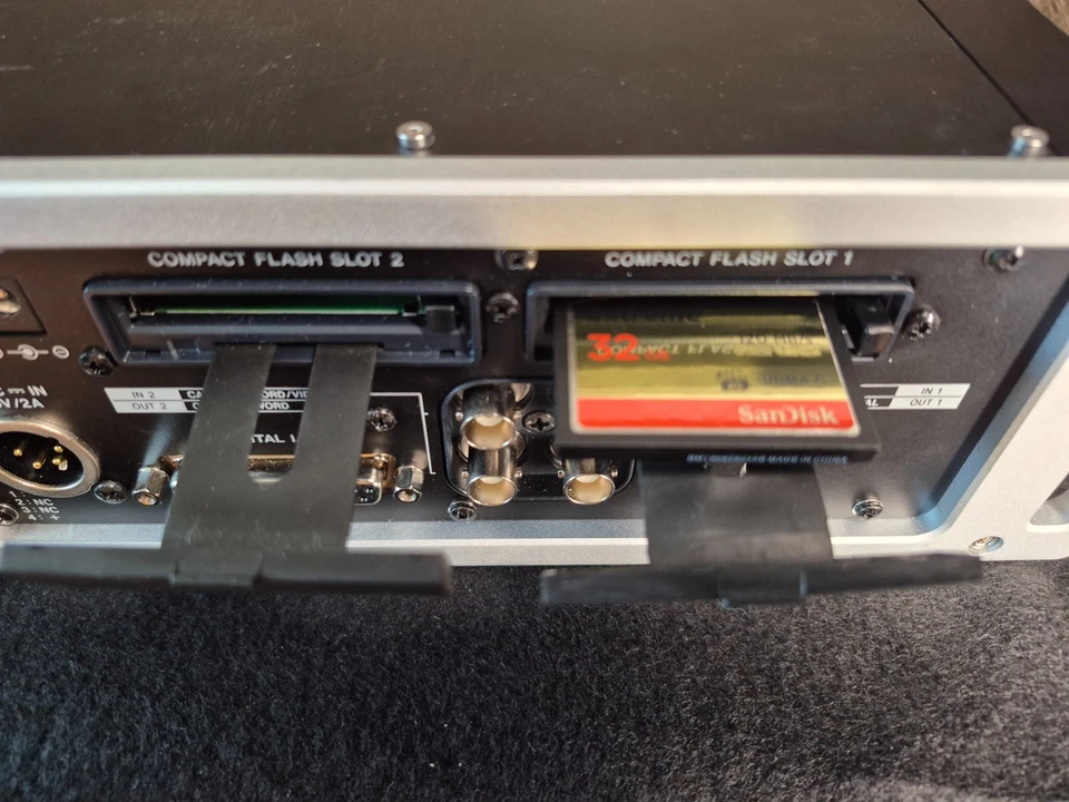 TASCAM HS-P82 - 8 Ch Audio Field Recorder mit Touchscreen & Timecode WIE NEU - Bild 3 von 4