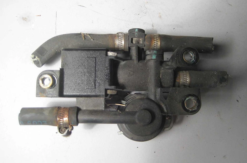 BMW Fuel Pressure Regulator Control Valve 95-00 E36 E38 E39 Z3 S52 M52 USED OEM - Image 2 of 2