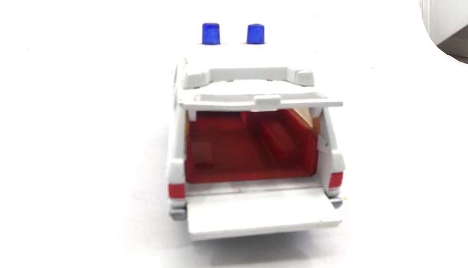 VINTAGE CORGI TOYS WHIZZWHEELS VIGILANT RANGE ROVER AMBULANCE GREAT BRITAIN - Image 4 of 4