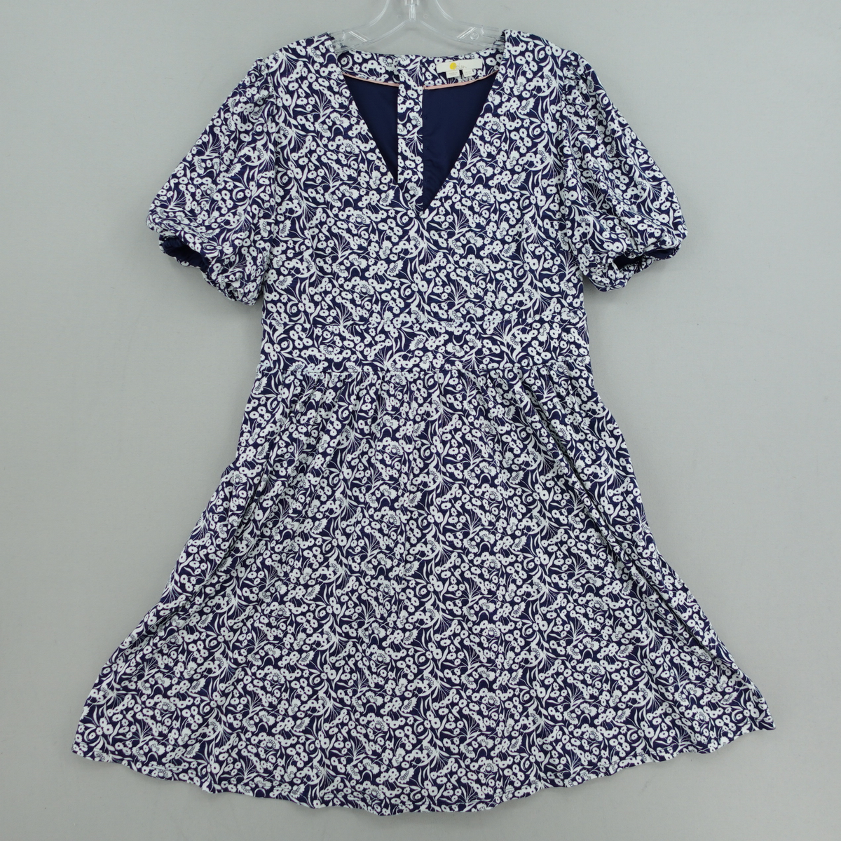 Boden A Line Dress Size 16L Blue Floral Short Sleeve V Neck Cut Out Back Buttons Boden A Line Dress Size 16L Blue Floral Short Sleeve V Neck Cut Out Back Buttons