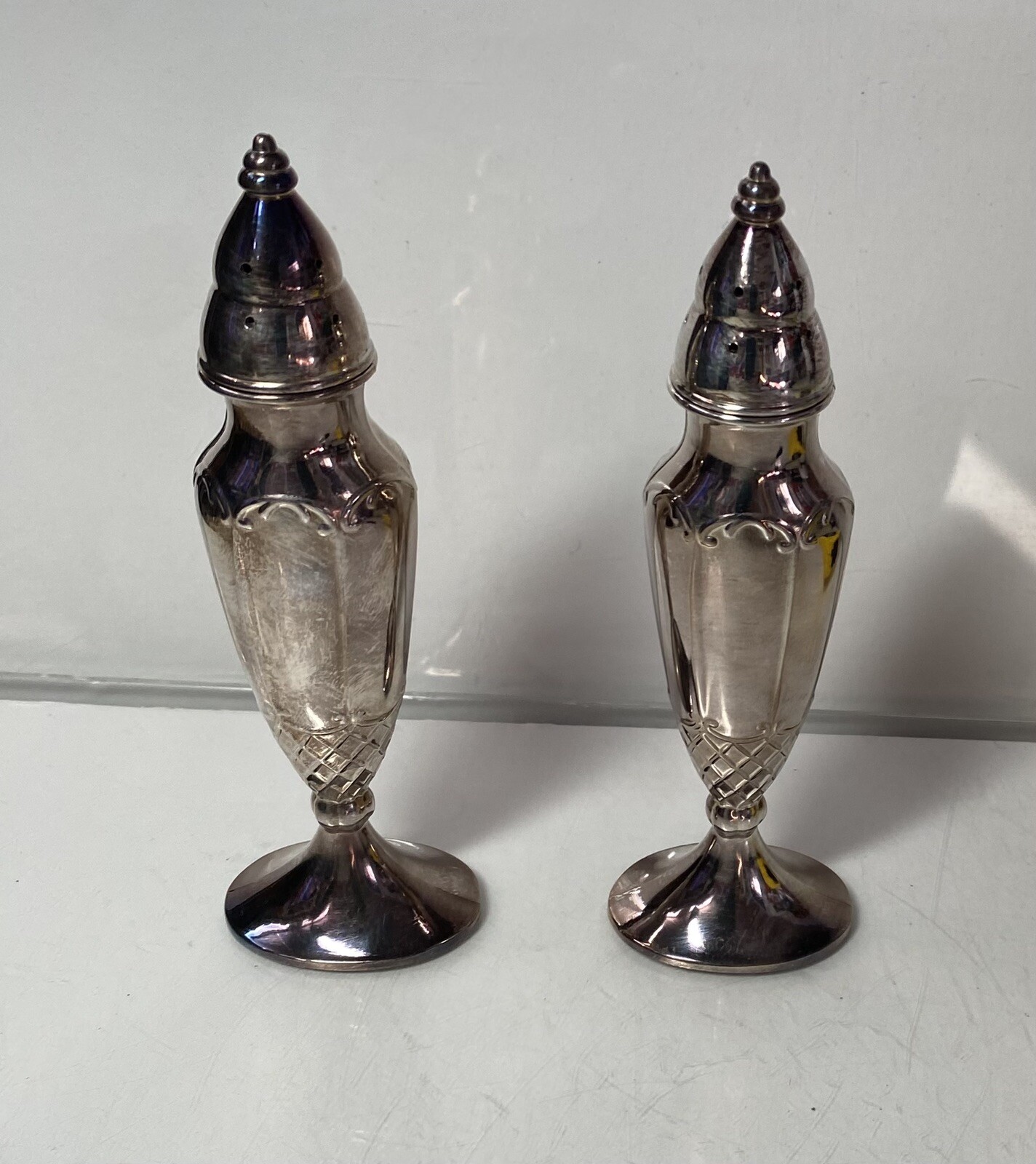 Vintage Oneida Heavy Silverplated Salt and Pepper Shakers In Box Brookline USA eBay