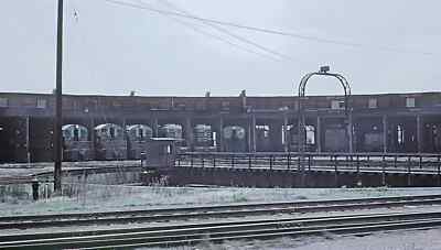 CB&Q Clyde Roundhouse zeigt verschiedene Geeps und Schalter 8 x 10 Foto