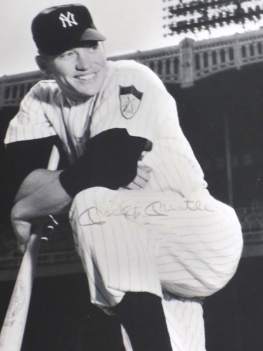 MICKEY MANTLE HOF Signed Autograph Auto Yankees 14x17.75" B&W Photo JSA π LOA - Picture 5 of 7