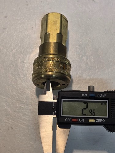 Parker 30 Series B37 1/2" Quick Connect Coupler 1/2"-14 Female Threads - Picture 12 of 19