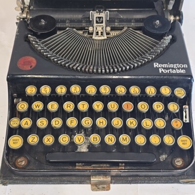 1921 Remington Portable Typewriter w/ Hard Case Antique Yellow