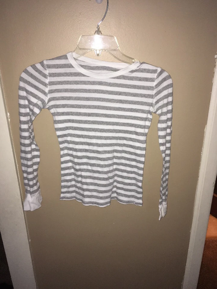 Chaleco Gris Energie y Camisa Manga Larga a Rayas Niñas Talla Mediana Foto 3 de 4