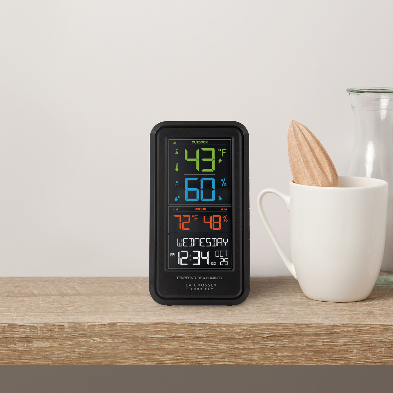 S82967 La Crosse Technology Color Weather Station with TX141THBV3