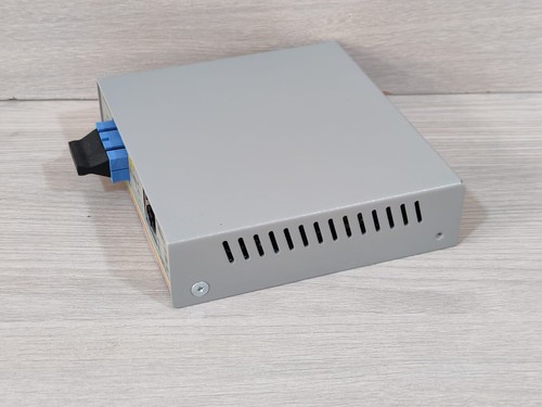 Allied Telesis AT-FS232/1 Bridging Converter P/n: 990-001166-60 - 第 9/15 張圖片
