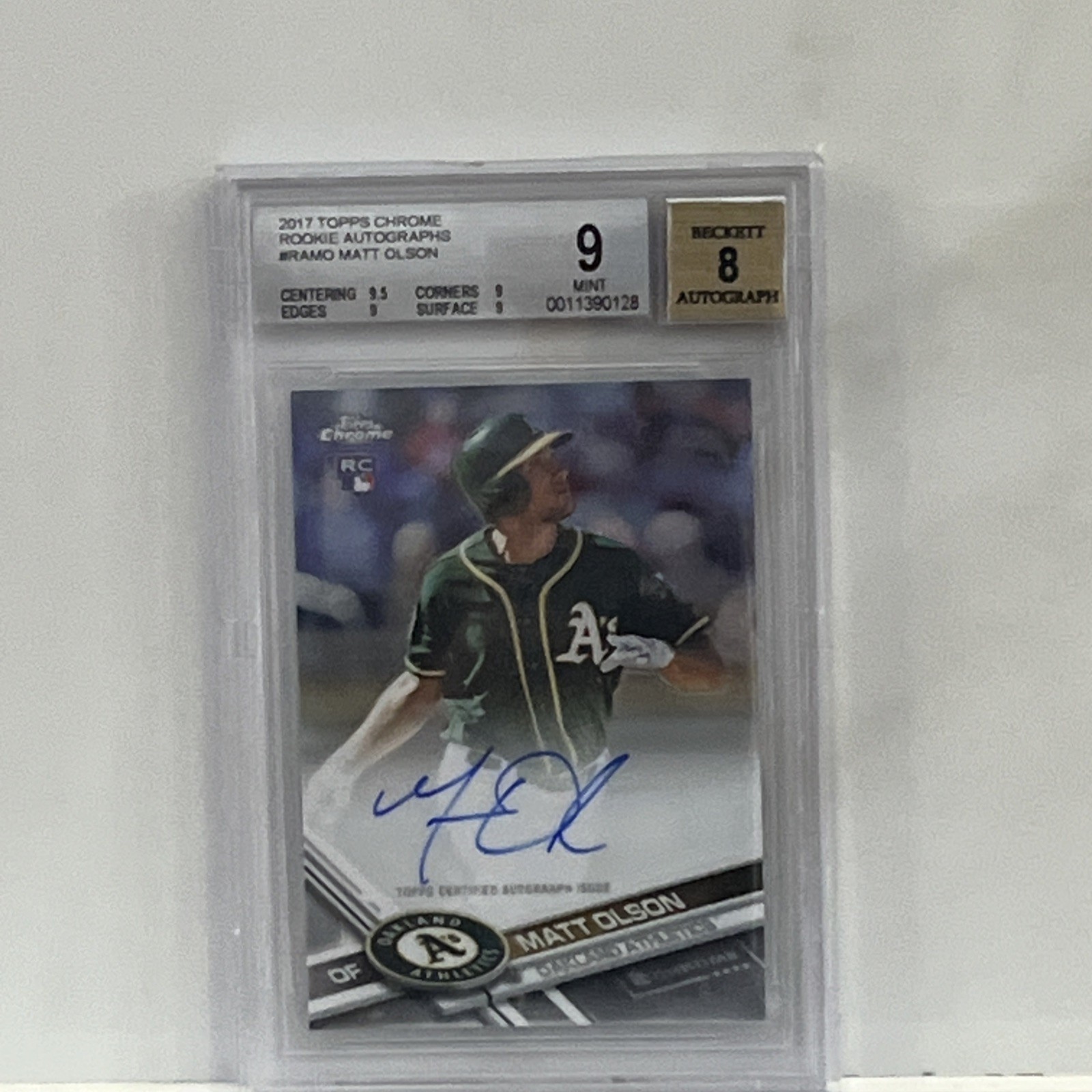 Matt Olson Beckett 9 Mint Auto 8 2017 Topps Chrome Rookie Autograph #RA-MO