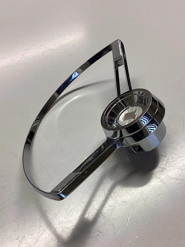 Chevrolet Chevy II Nova 1962-64 anillo de bocina con botón, original Foto 4 de 4