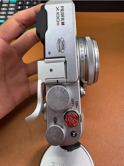 FUJIFILM Fuji X100S 16.3MP Compact Digital Camera English Silver