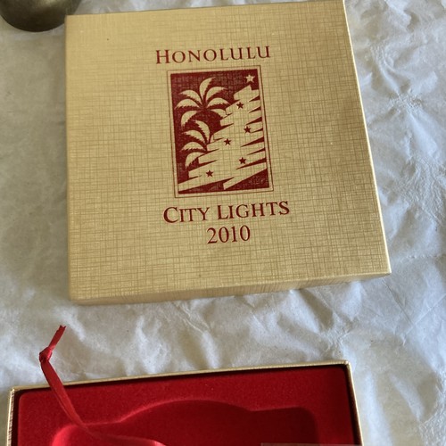 Hawaiian Honolulu City Lights 2010 Mele Kalikimaka Hawaii Ornament - Bild 3 von 5