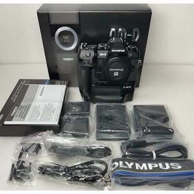 OLYMPUS OM-D E-M1X Four Thirds Sensor Mirrorless Camera w/All accessories Fedex