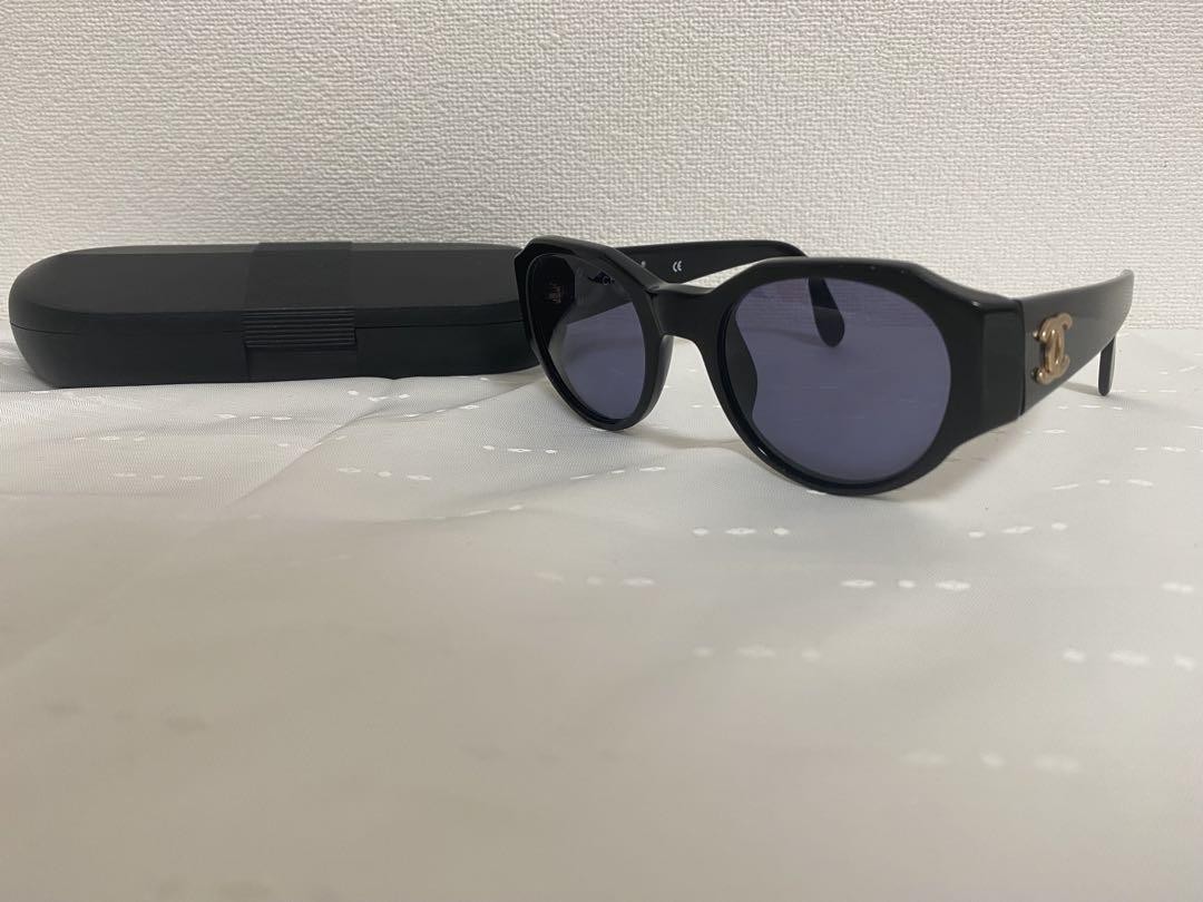 CHANEL Black Sunglasses Model 04151 94305