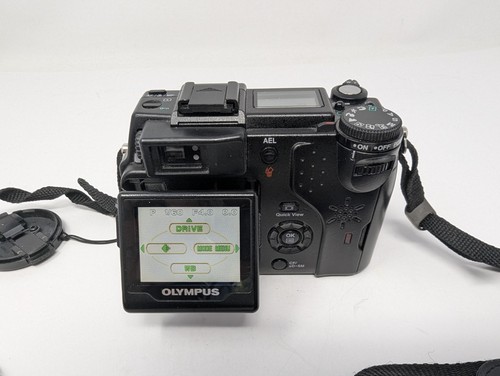 Olympus C-5050 ZOOM Camedia 5 Megapixel Digital Camera - Picture 8 of 12