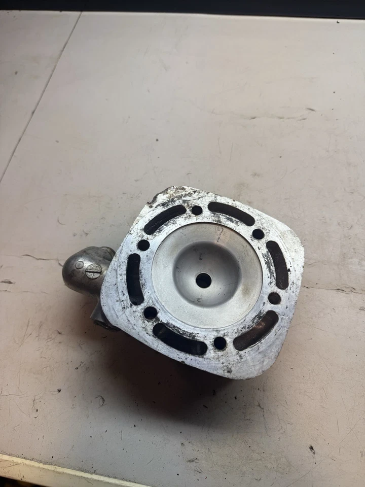 Culata Polaris Explorer ATV 400 Foto 2 de 4