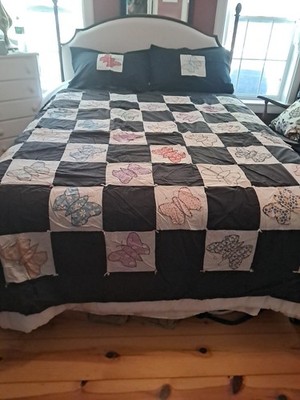 Vintage Handm Quilt Butterflies Queen 85 X 90 Pillow Cases