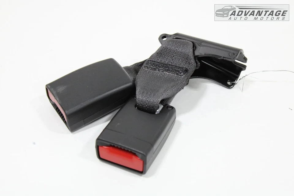 2024 CHEVROLET TRAX REAR SECOND 2ND ROW LEFT & CENTER SEAT BELT BUCKLE OEM - Image 2 of 4