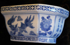 Vtg Chinese JARDINIERE CACHEPOT Hand Painted GOLDFISH Blue White Porcelain 8.5"
