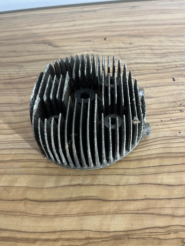 Trabant 601 Zylinder Zylinderkopf Deckel Motor Trabbi Mopsfrikadelle Teile DDR