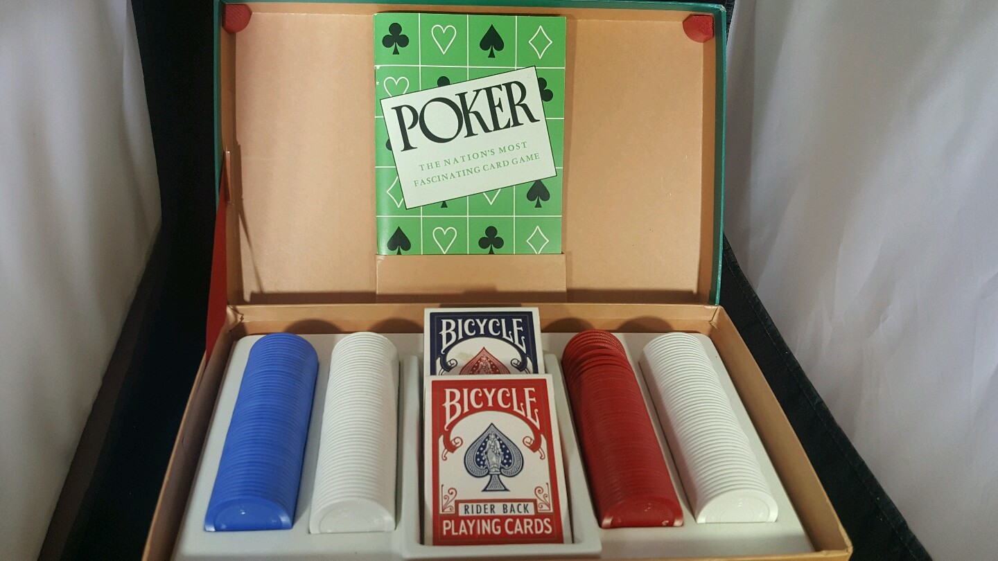 1950s Vintage Poker Chip Card Set Original Box Really Cool & Excellent