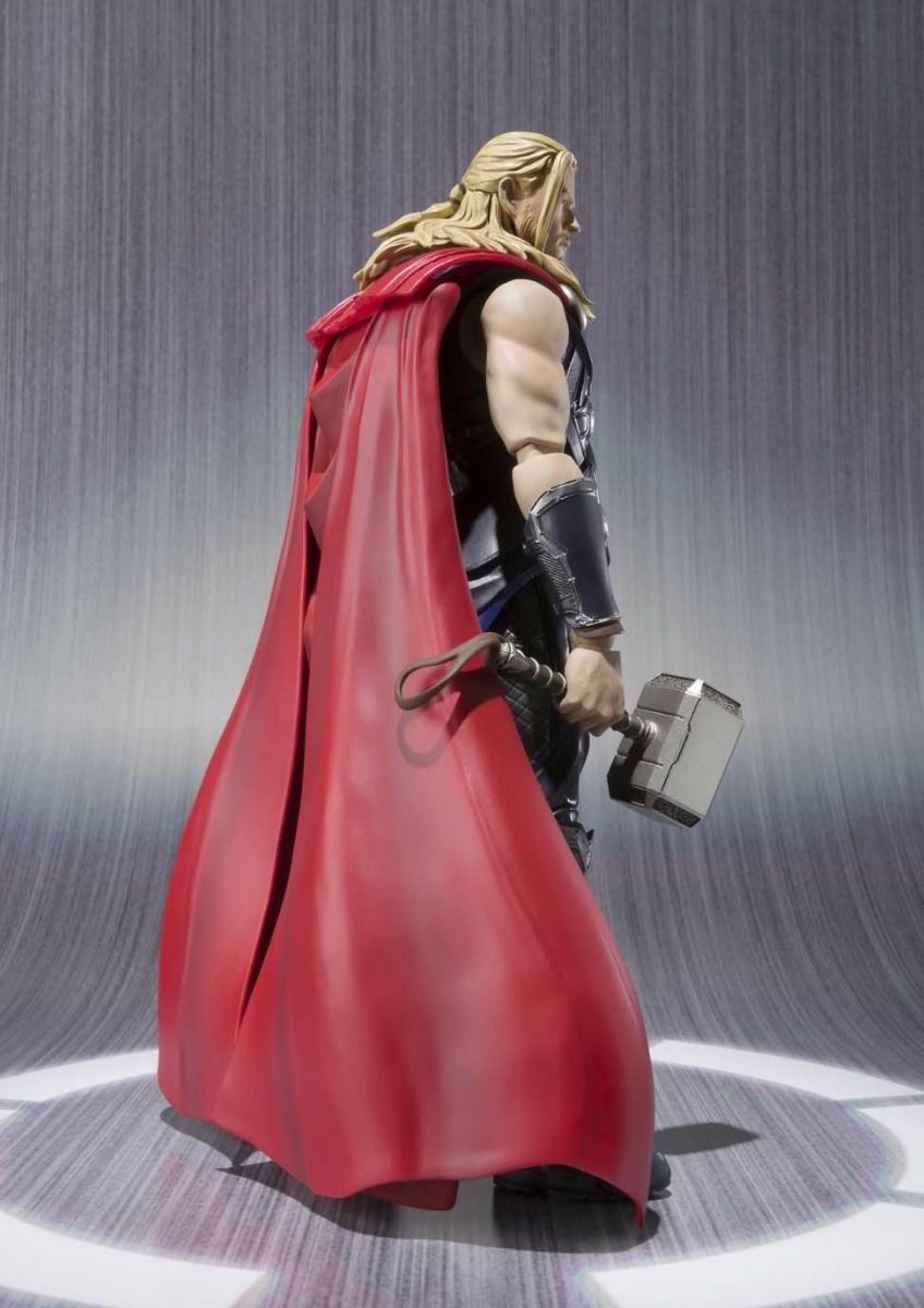 Thor アクションフィギュア 赤いマント Thor アクションフィギュア 赤いマント
