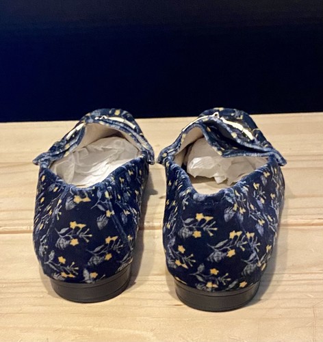 CABI Blue Floral Velvet Slip On Fall Flats Shoes Loafers Women’s 7 - Picture 4 of 7