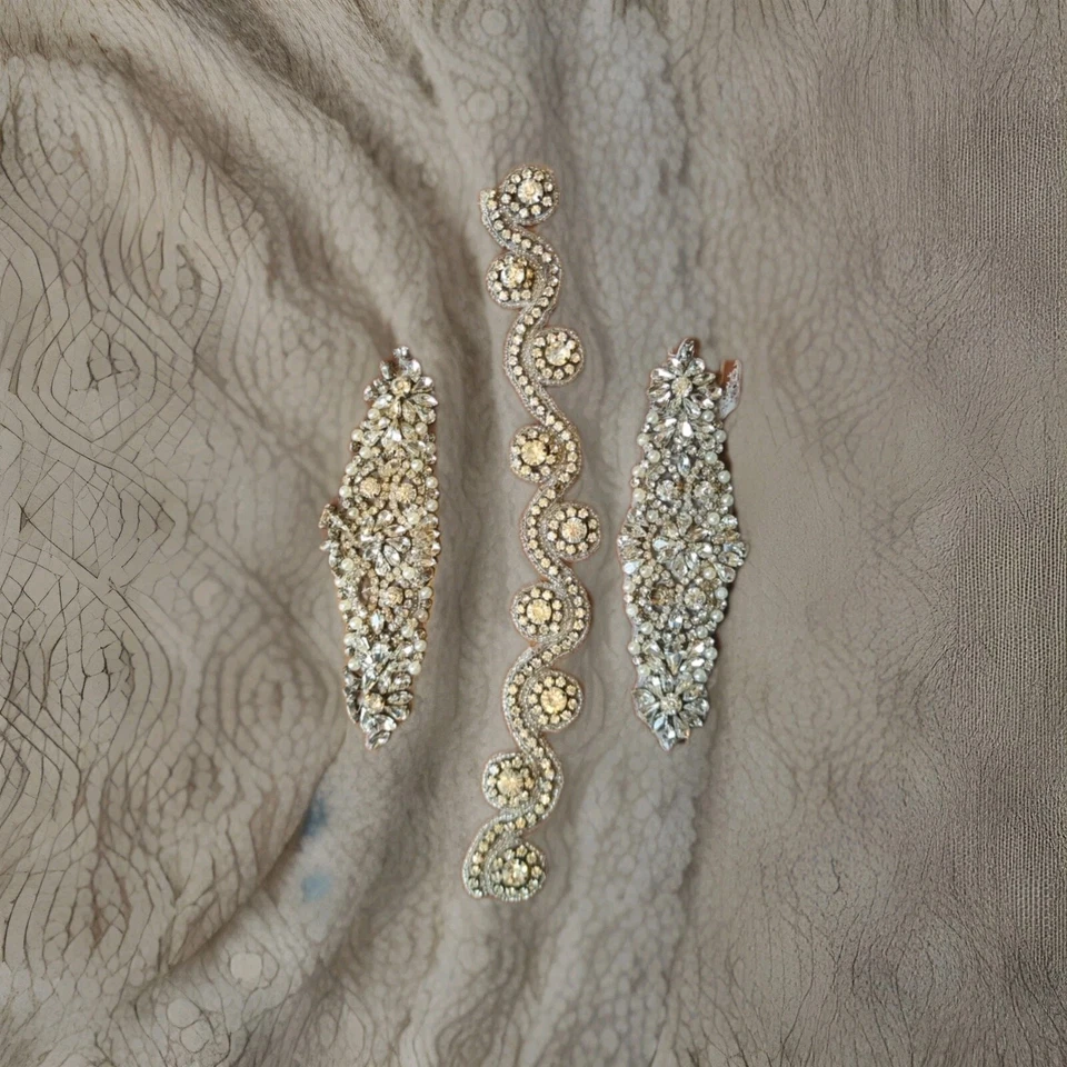 Aplique de diamantes de imitación coser en parches Foto 2 de 4