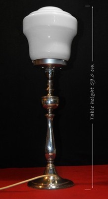 Art Deco Lampe versilbert Edwardian um 1920 geometrischer Himmelskratzer Opalschirm