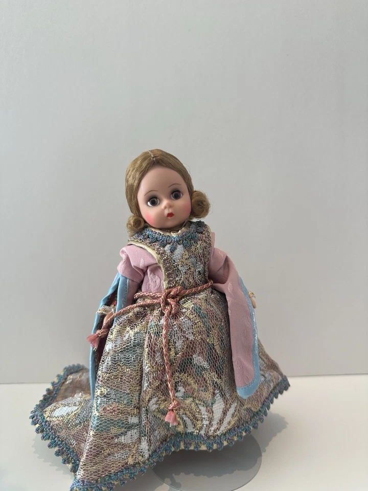 Pareja de muñecas vintage Madame Alexander Camelot Reina Ginebra Sir Lancelot Foto 3 de 4