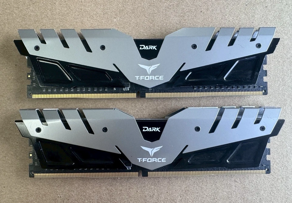 Team Group Dark 16GB (8GBx2) DDR4 2400MHz CL14 RAM Desktop - Image 3 of 3