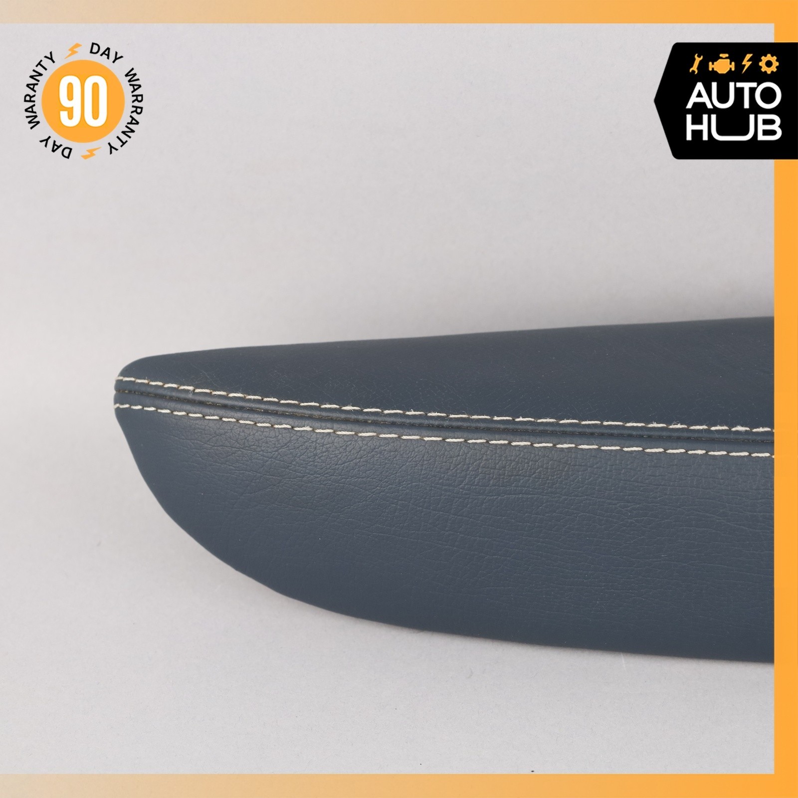 08-17 Maserati GranTurismo M145 Front Left Interior Door Panel Armrest OEM